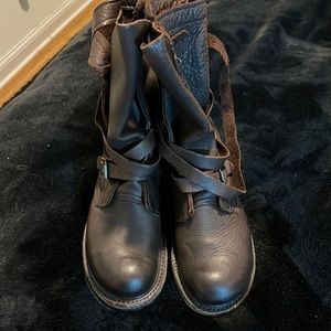 Tanker boots